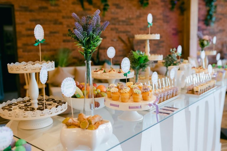 Cupcakes on a dessert tray
